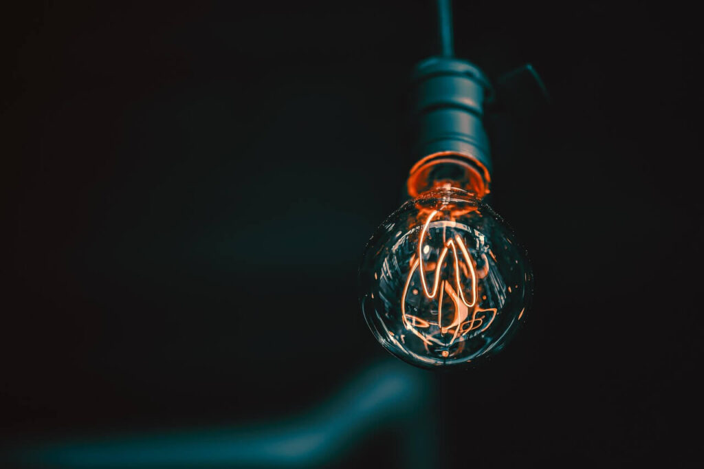 bulb-5258341_1280